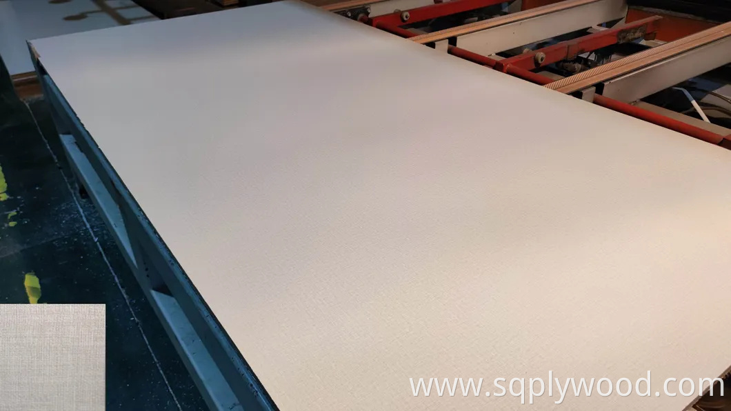Melamine MDF Plain/Laminated/Slot/UV/Veneer/Melamine MDF for Furniture